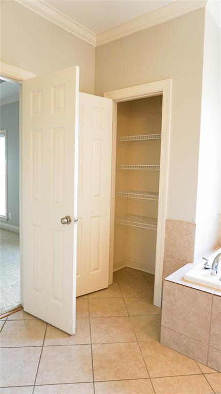 Building Photo - 9537 Greythorne Way