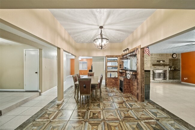 Building Photo - 10431 Odessa Dr