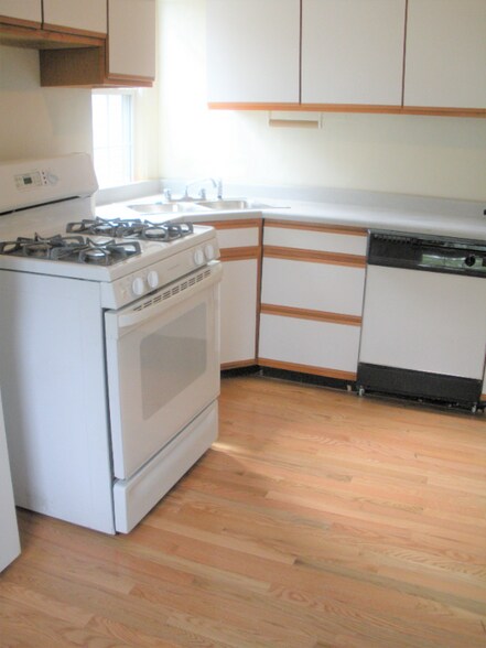 Building Photo - 5706 Darlington Rd