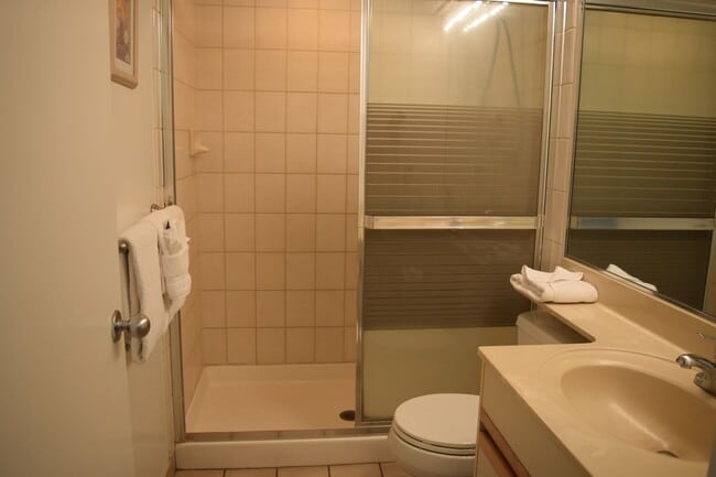 Building Photo - Maui Banyan 1 bd/2 ba furnished unit - H209 - 12 month lease Available Now