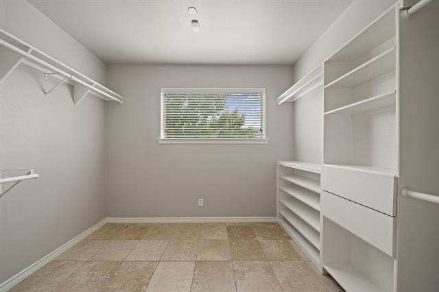 Building Photo - 4315 Holland Ave