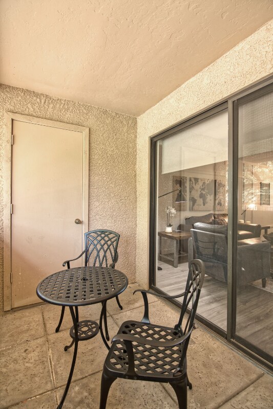 Building Photo - 7255 E Snyder Rd