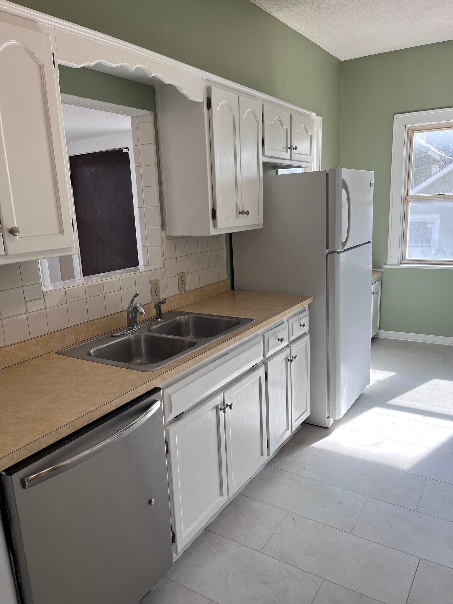 Building Photo - 4441 Wyoming St