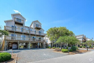 Building Photo - Sandy Bottoms Beach Club