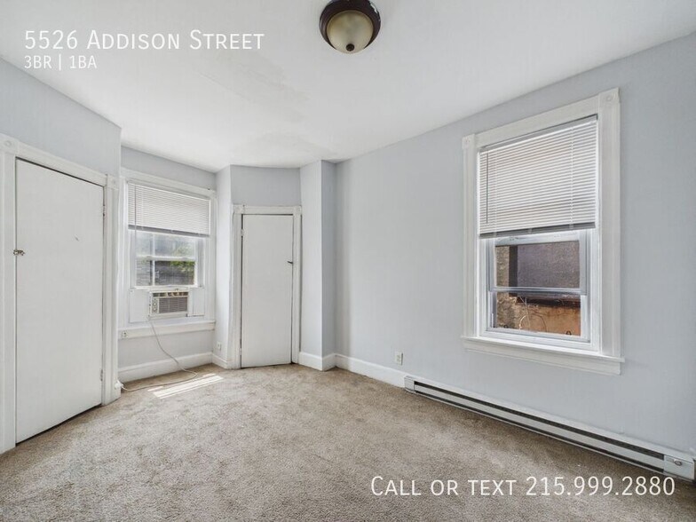 Building Photo - 5526 Addison St