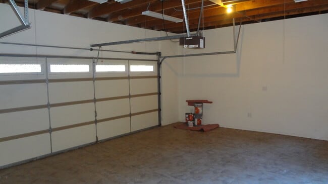 Building Photo - 18000 S Mountain Rd