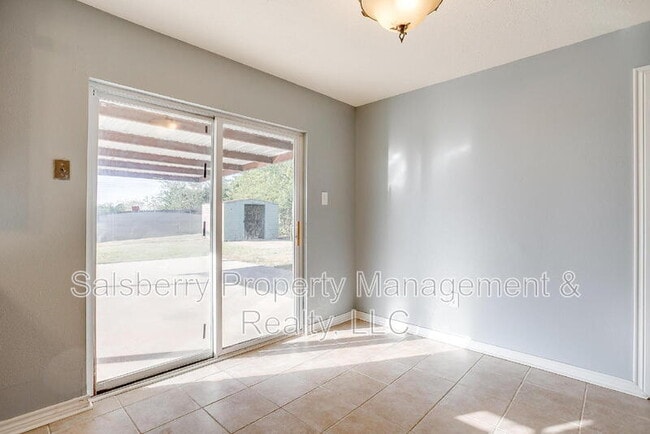 Building Photo - 1113 Gifford Dr