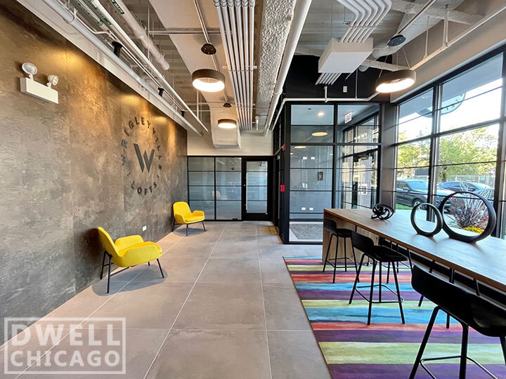 Building Photo - 911 W Dakin St