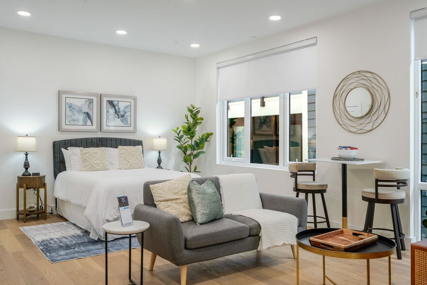 Building Photo - 38 Hichborn St