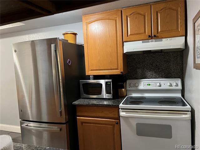 Building Photo - 10785 W 63rd Pl