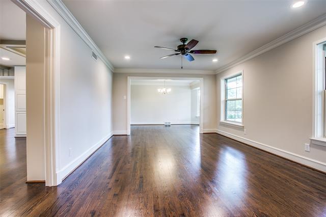 Building Photo - 6908 Lavendale Ave