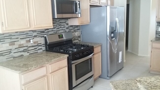 Building Photo - Beautiful SantaTeresa Gem