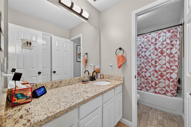 Building Photo - 20606 Spring Aspen Ln