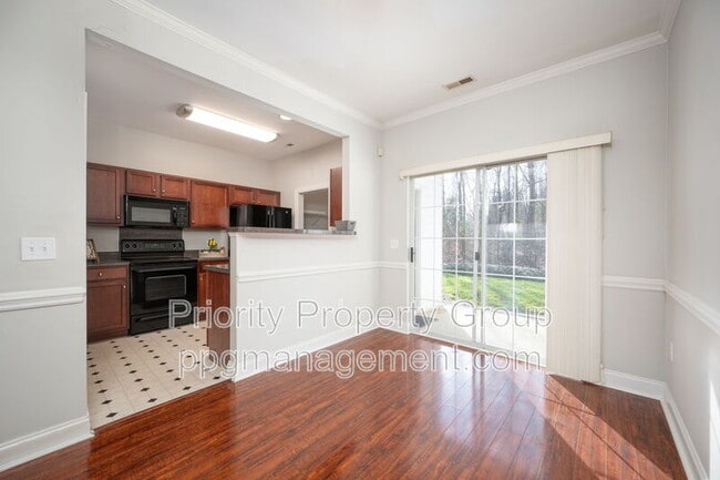 Building Photo - 2104 Sardony Ln