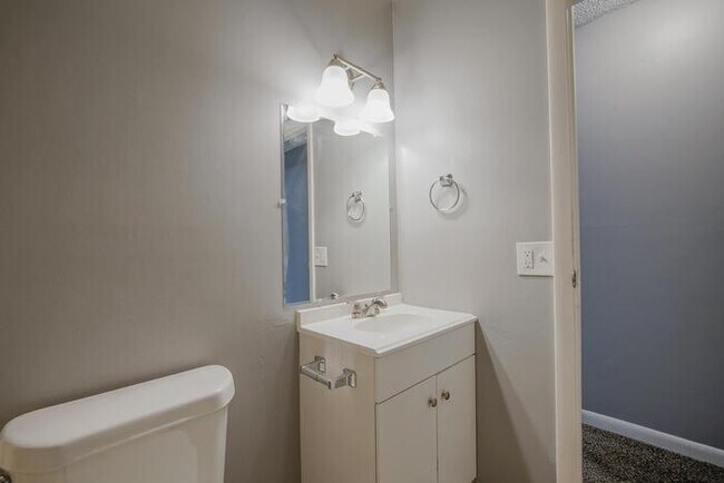 Building Photo - 155 Crystal Springs Dr