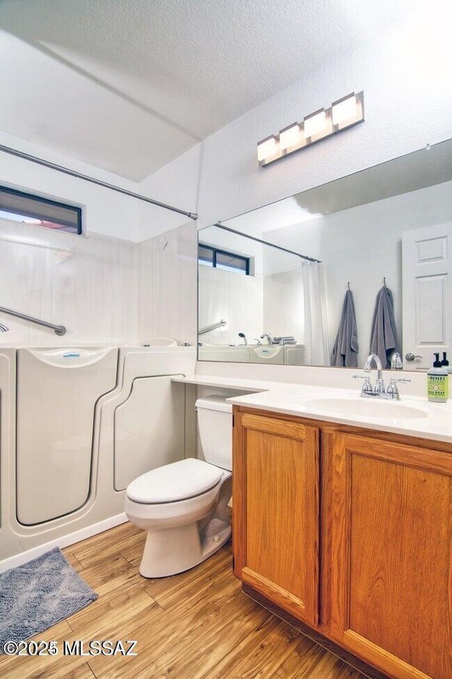 Building Photo - 14582 N Alamo Canyon Dr