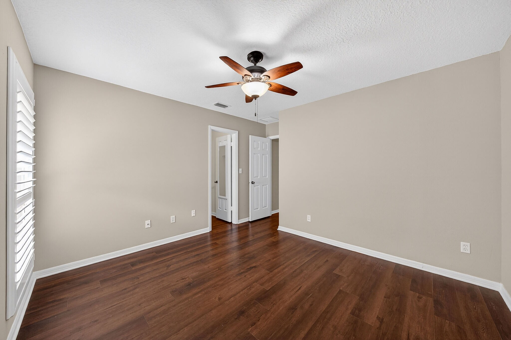 Building Photo - 1886 Demetree Dr