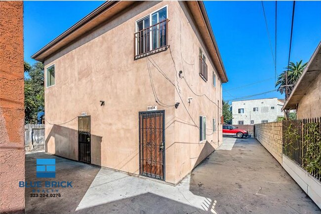 Building Photo - 8316 San Pedro St