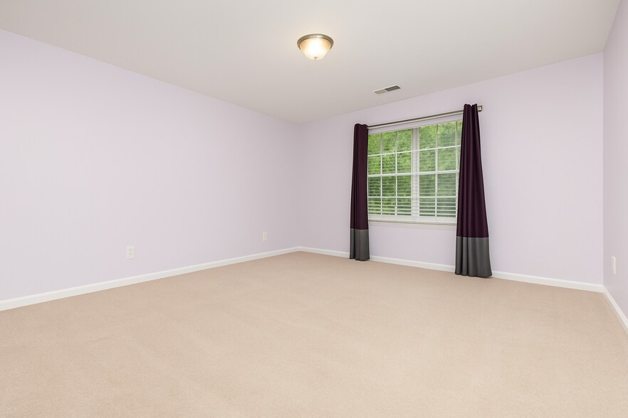 Building Photo - 9702 Pond Vista Ct