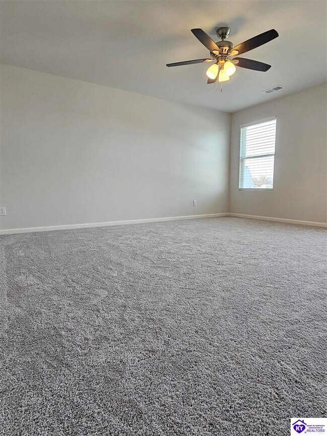 Building Photo - 601 Ashwood Ave