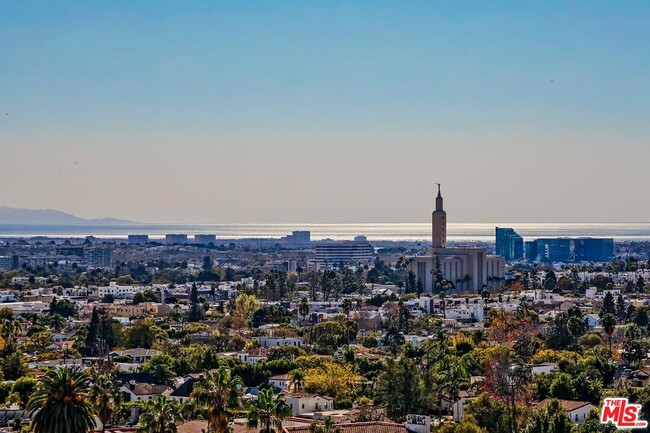 Building Photo - 10350 Wilshire Blvd