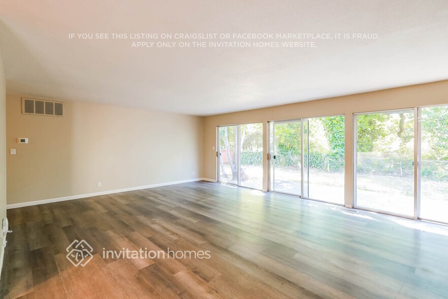 Building Photo - 430 Beelard Dr