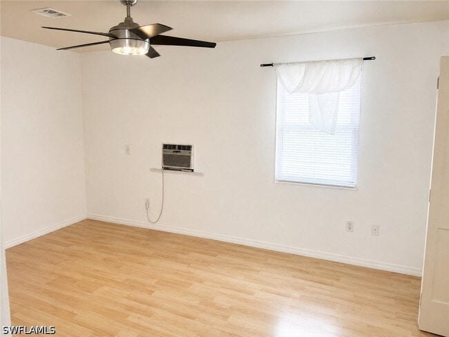 Building Photo - 446 San Bernardino St
