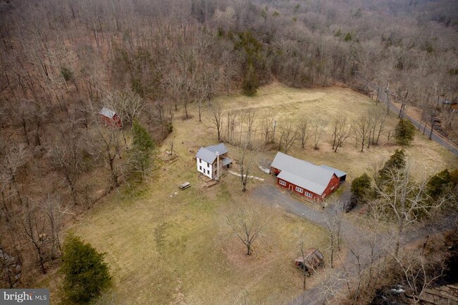 Building Photo - 120 Tabor Rd