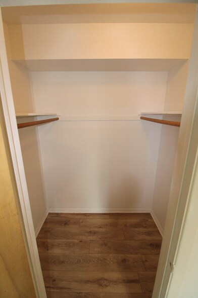 Building Photo - 501 E Prospect Ave