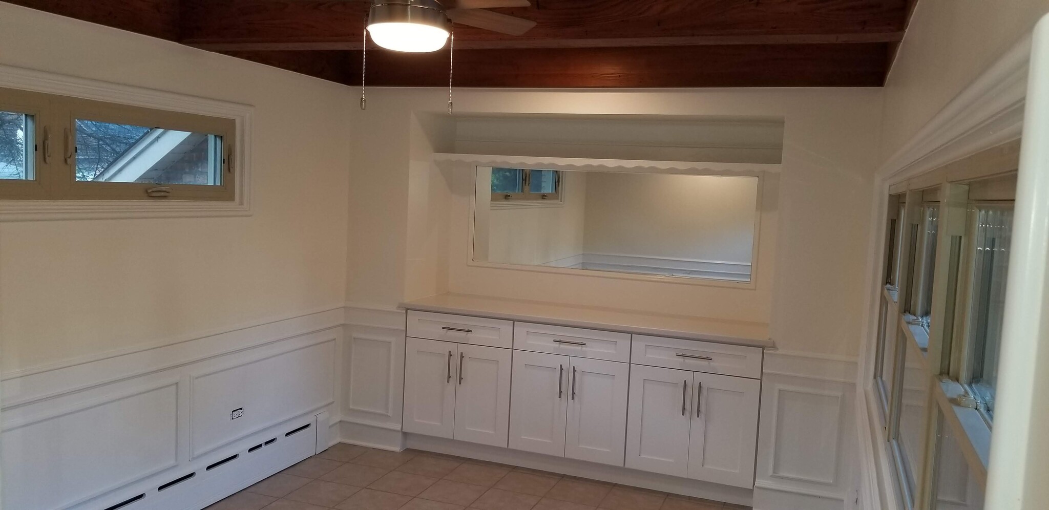 Unit 1 - 679 Park Ave W