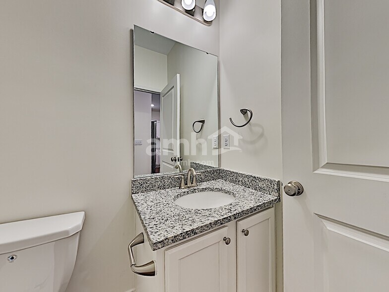 Building Photo - 178 Sweet Gum Dr