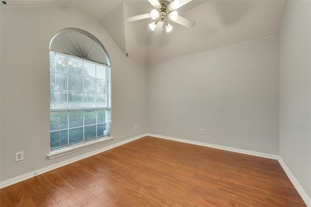 Building Photo - 1152 San Saba Dr