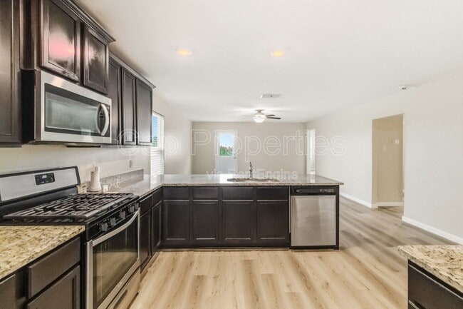 Building Photo - 15027 Harbor Lndg