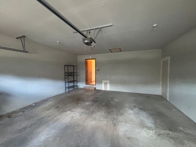 Building Photo - 154-154 Cayman St