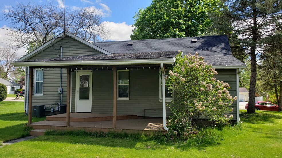 Building Photo - 1057 Reynolds St