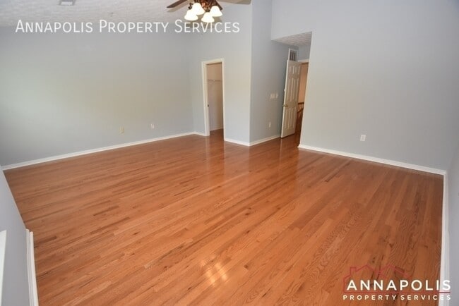 Building Photo - 8203 Barrington Ct