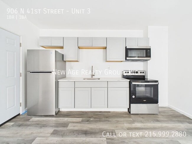 Building Photo - 906 N 41st St