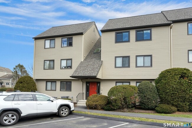 Building Photo - 3 Seir Hill Rd