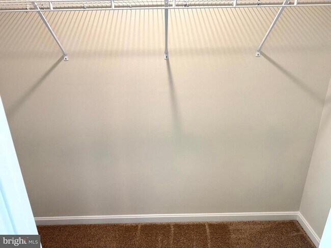 Building Photo - 461 Hanson St