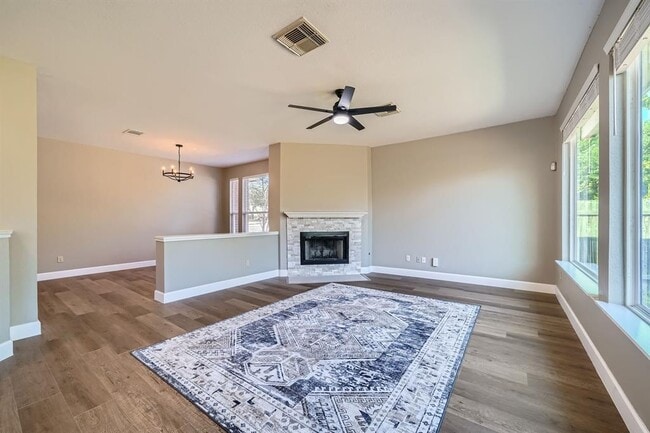 Building Photo - 15013 Doria Dr