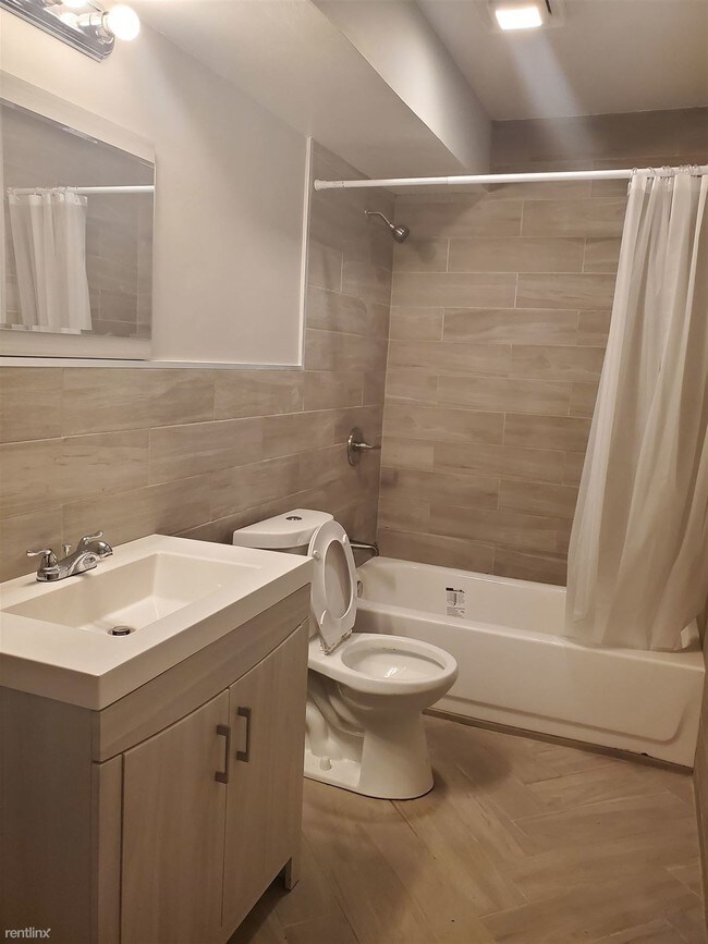 Building Photo - 1 br, 1 bath  - 141 Sheffield Ave 7A