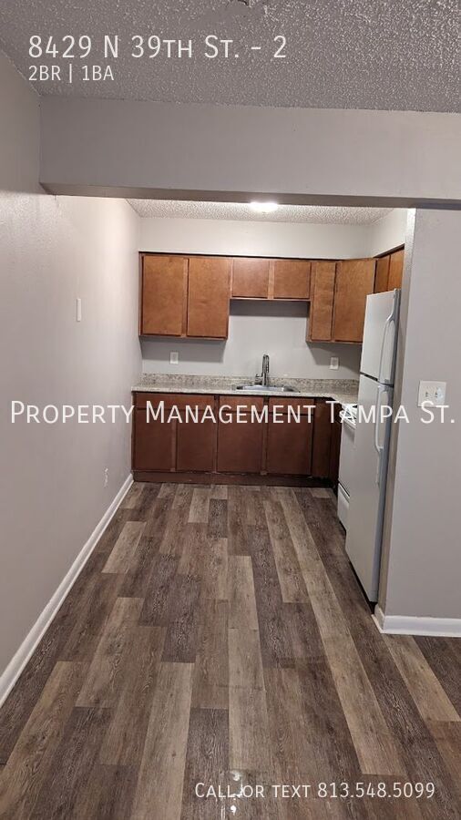Building Photo - 8429 N 39th St