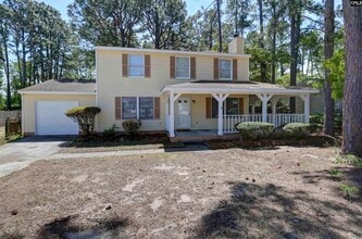 Building Photo - 220 N Donar Dr