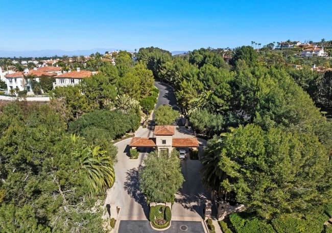 Building Photo - 21 Via Palladio