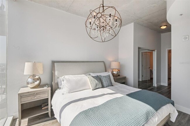 Building Photo - 777 N Ashley Dr