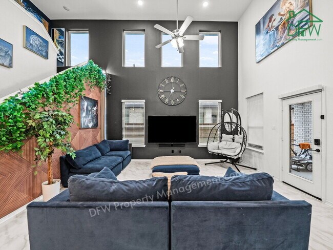 Building Photo - Spacious 4-Bedroom Home with 2-Car Garage & Resort-Style Community Amenities