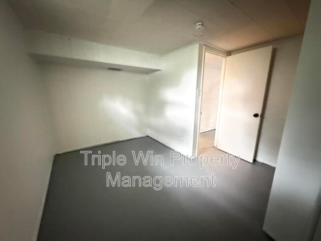 Building Photo - 1439 Widefields Ln