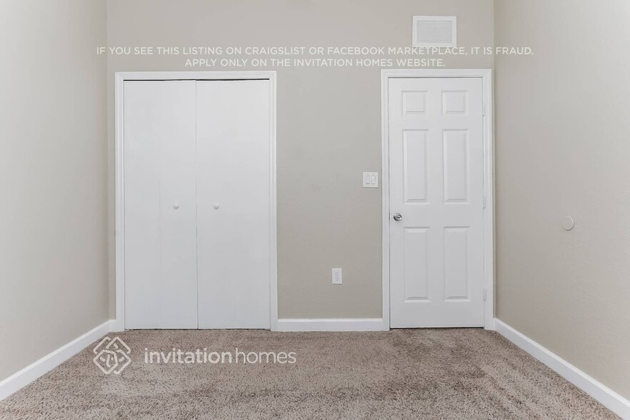 Building Photo - 10781 NW 80th Ln