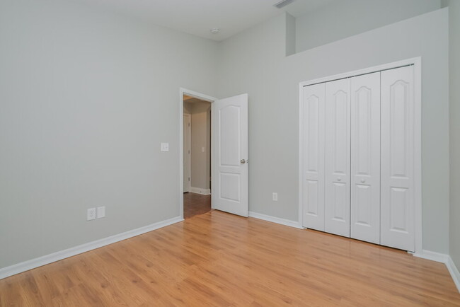 Building Photo - 2709 Billingham Dr