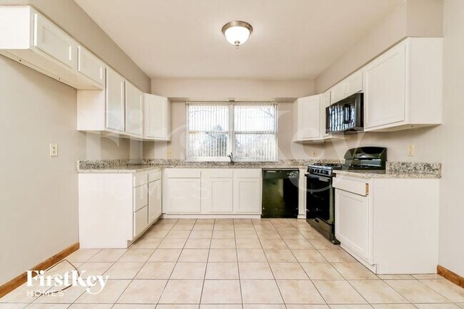 Building Photo - 1407 Sandra Elaine Dr